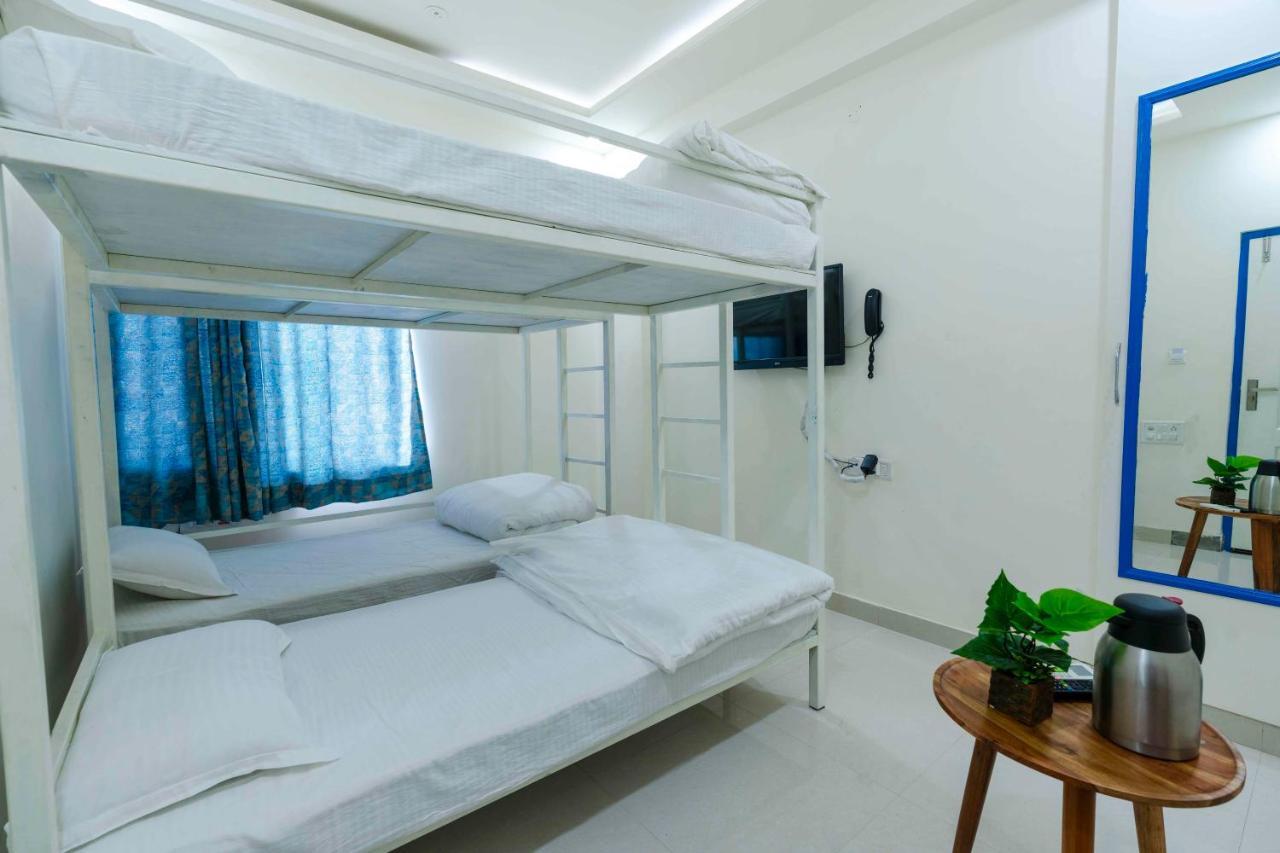 Hotel Istana Inn - A Luxury Stay ชัยปุระ ภายนอก รูปภาพ